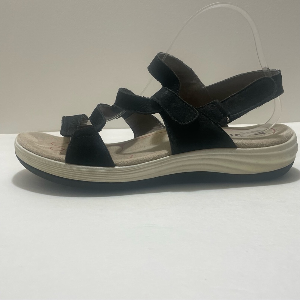Bionica black suede flat sandals size 10 M - Picture 9 of 15
